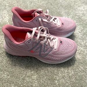 NEW- New Balance Women's Light Pink Athletic Sneakers UNWORN
